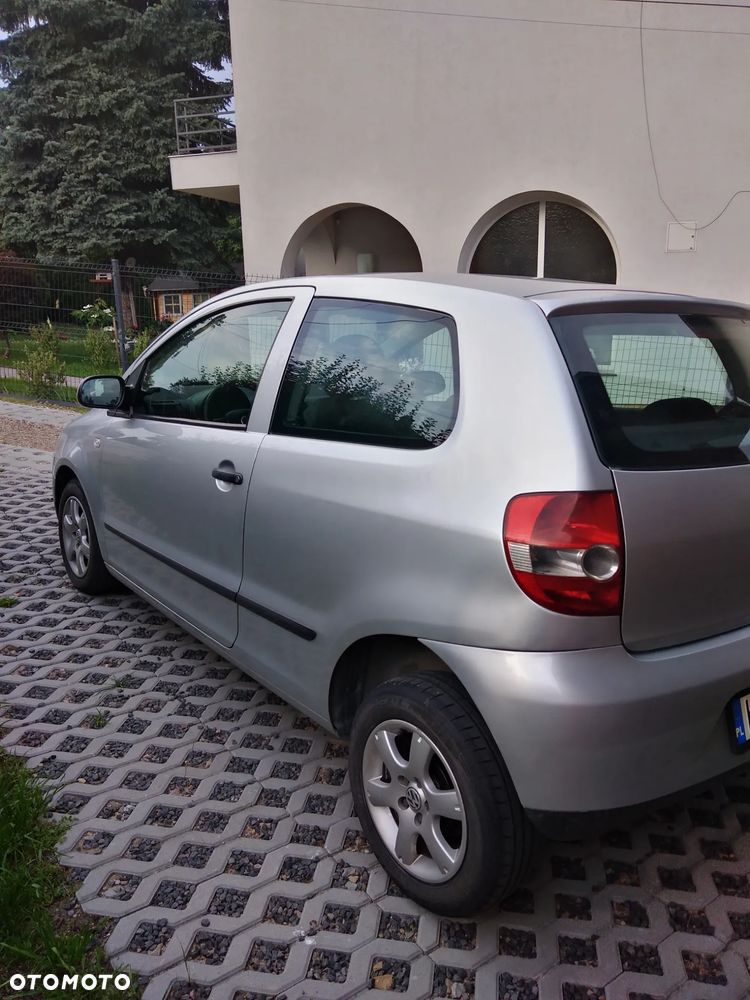 Volkswagen Fox - 2