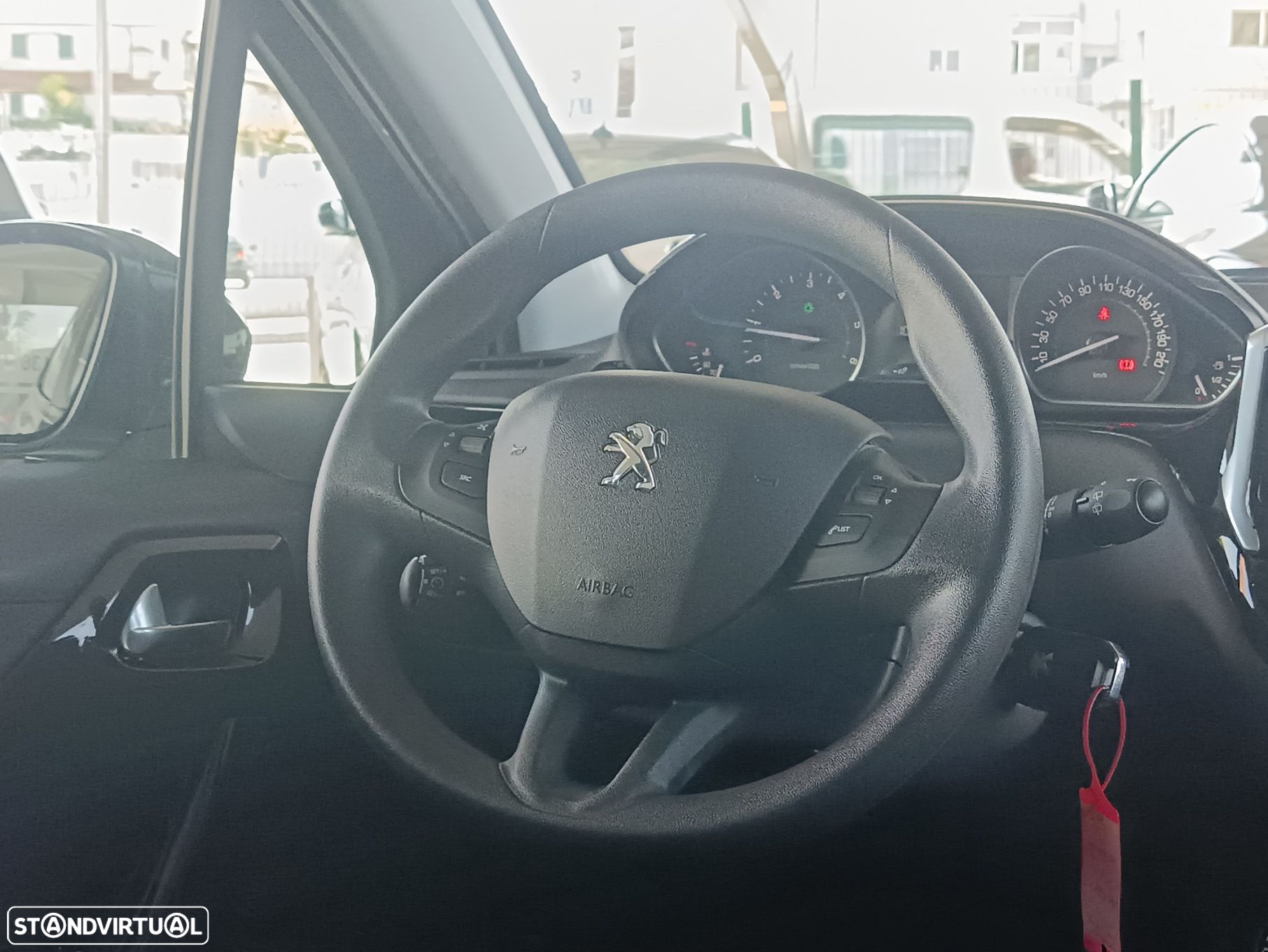 Peugeot 208 1.6 BlueHDi Active - 18