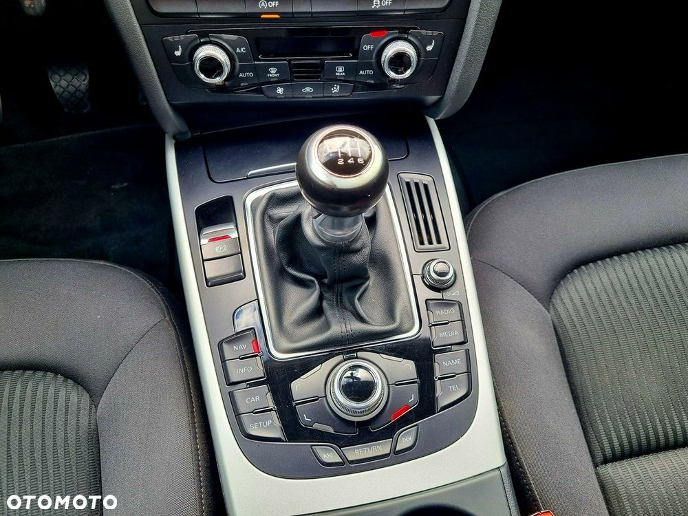 Audi A4 Limousine 1.8 TFSI S line Sportpaket - 18