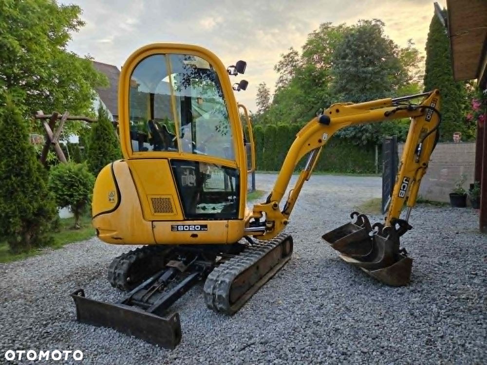 JCB 8020 - 4