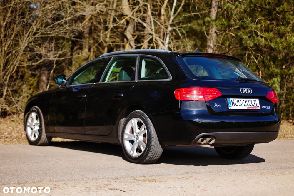 Audi A4 Avant 2.0 TDI DPF quattro Attraction - 4
