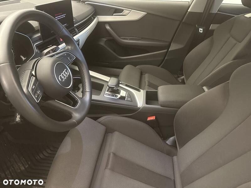 Audi A4 Limousine 40 TFSI mHEV Quattro Advanced S tronic - 11