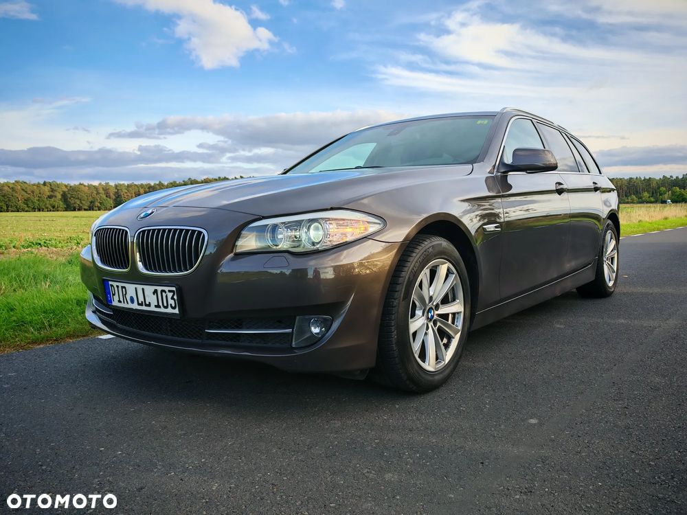BMW Seria 5 520d Touring - 6
