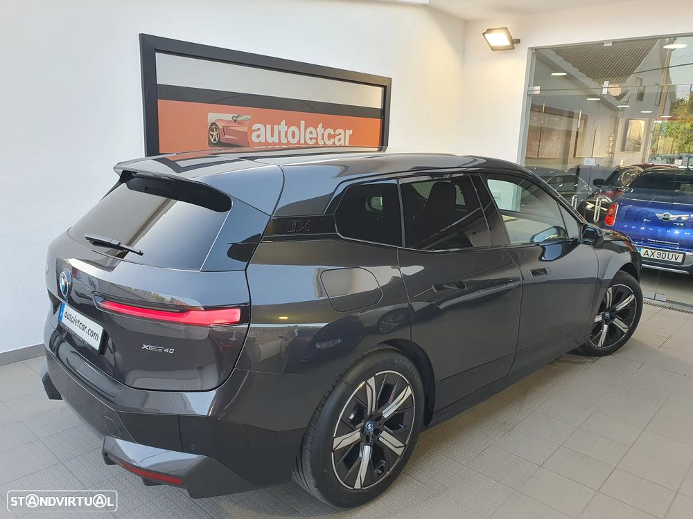 BMW iX xDrive 40 Pack Desportivo - 36