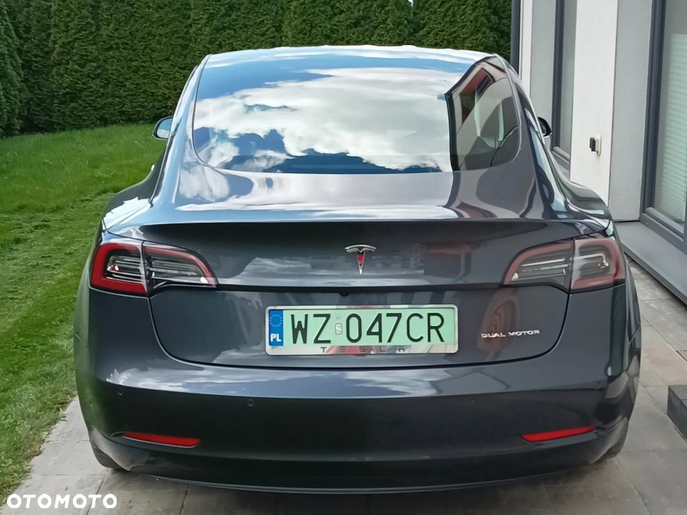 Tesla Model 3 Langstreckenbatterie Allradantrieb Dual Motor - 8