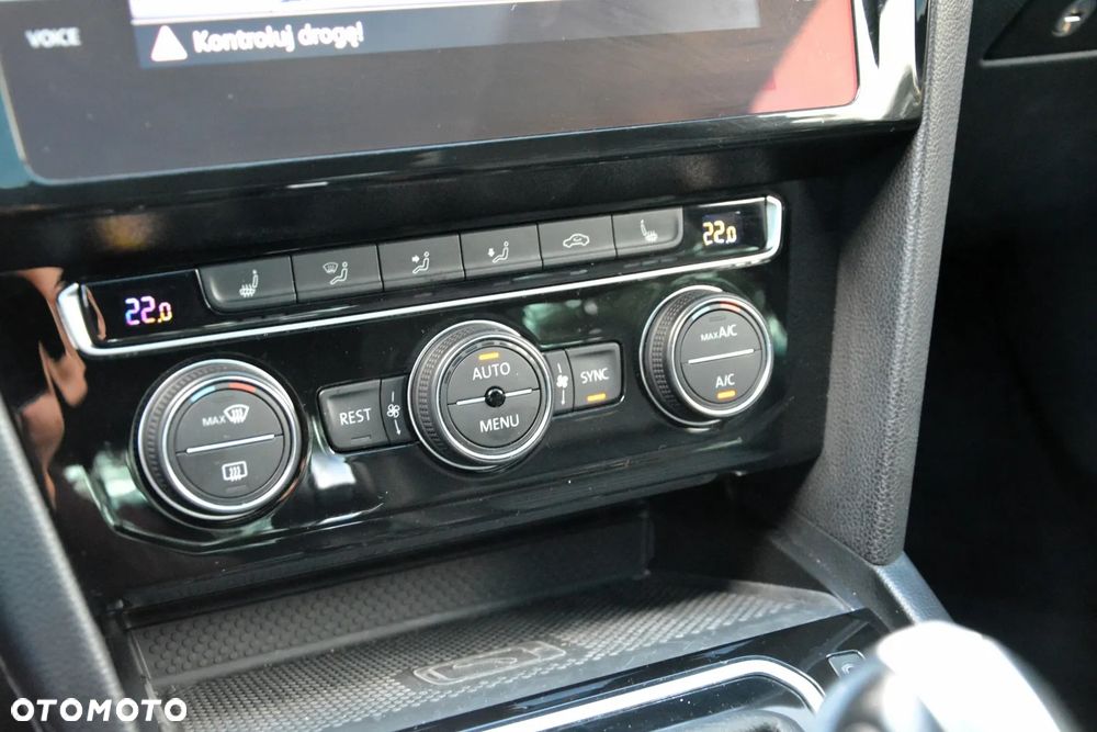 Volkswagen Passat 2.0 TSI Elegance DSG - 36
