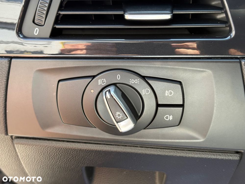 BMW Seria 3 318i Edition Exclusive - 20