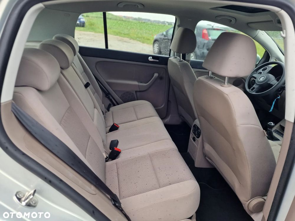 Volkswagen Golf Plus 1.2 TSI BlueMotion Technology MATCH - 24