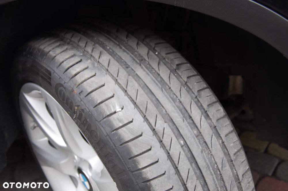 BMW X1 sDrive18d xLine - 36