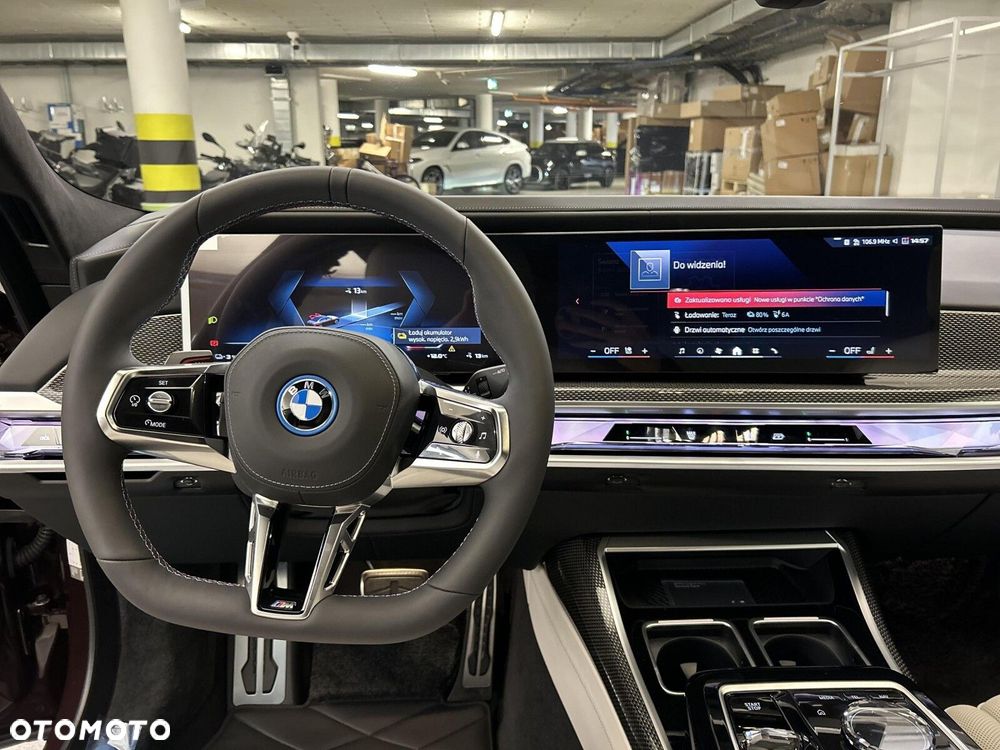 BMW i7 - 14