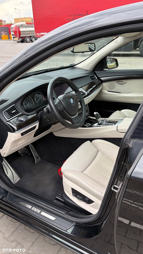 BMW 5GT 530d xDrive - 8