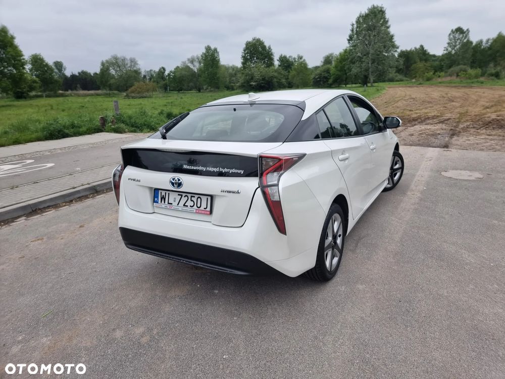 Toyota Prius 1.8 Hybrid Premium - 3