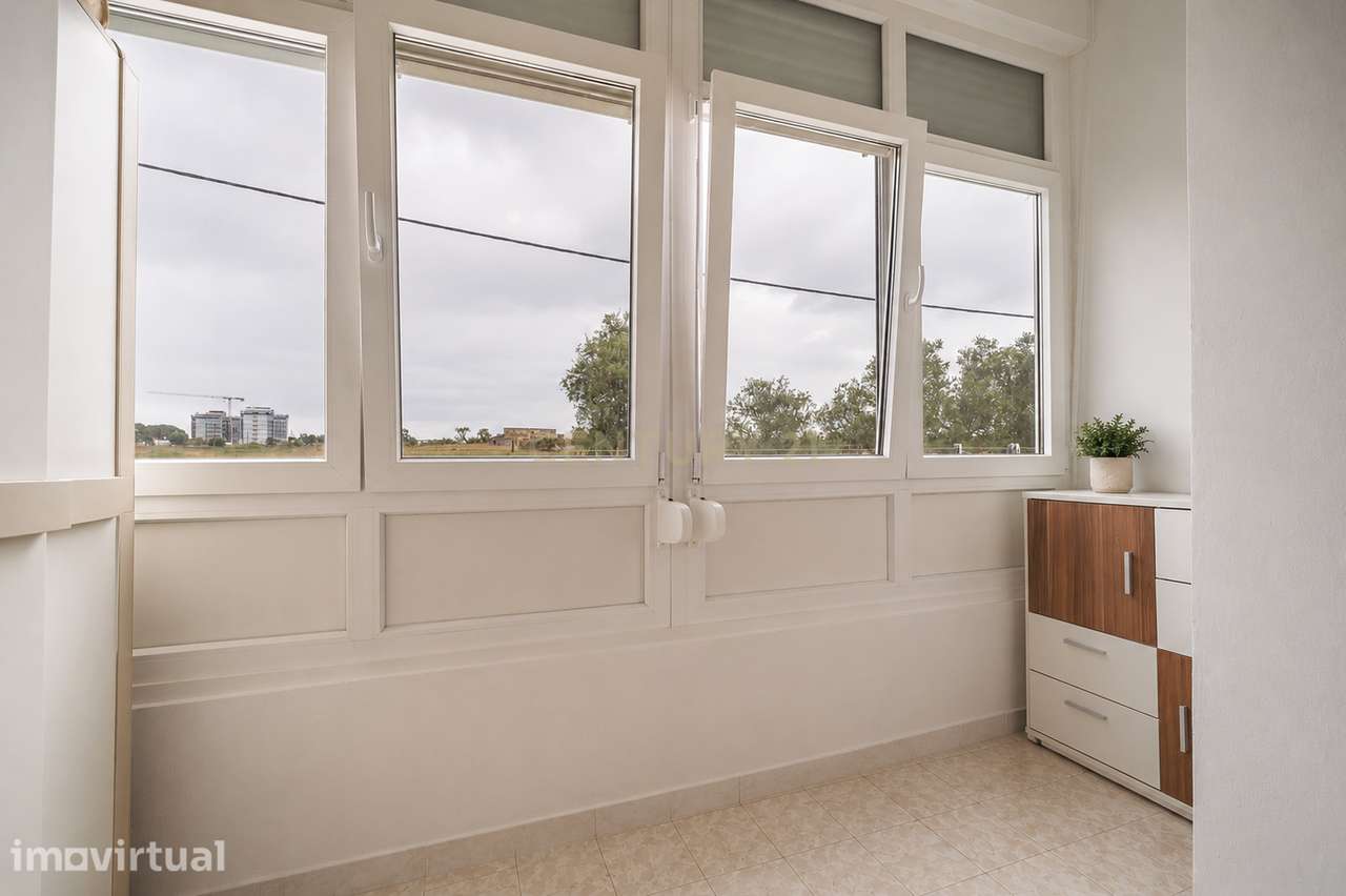 Apartamento T2+1 Paio Pires com logradouro - Grande imagem: 4/52