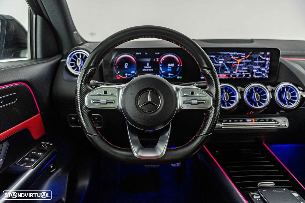Mercedes-Benz GLA 250 e AMG Line - 32