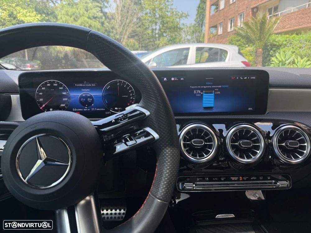Mercedes-Benz A 250 e AMG Line - 3