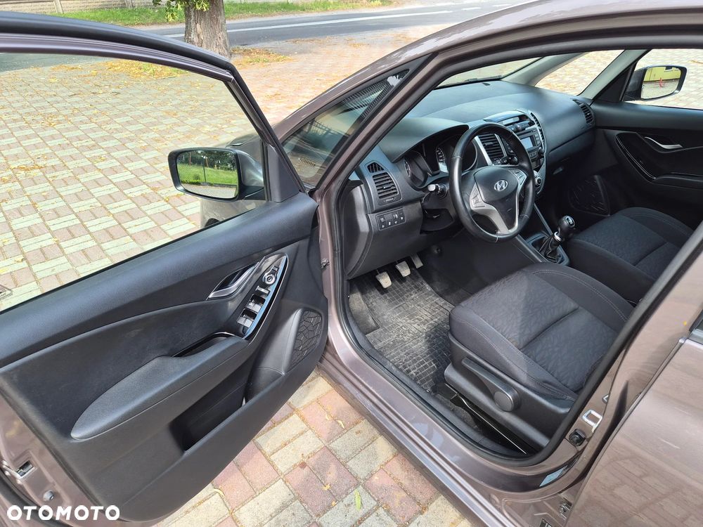 Hyundai ix20 1.4 Premium - 5