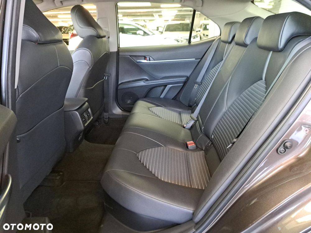 Toyota Camry 2.5 Hybrid Prestige CVT - 13