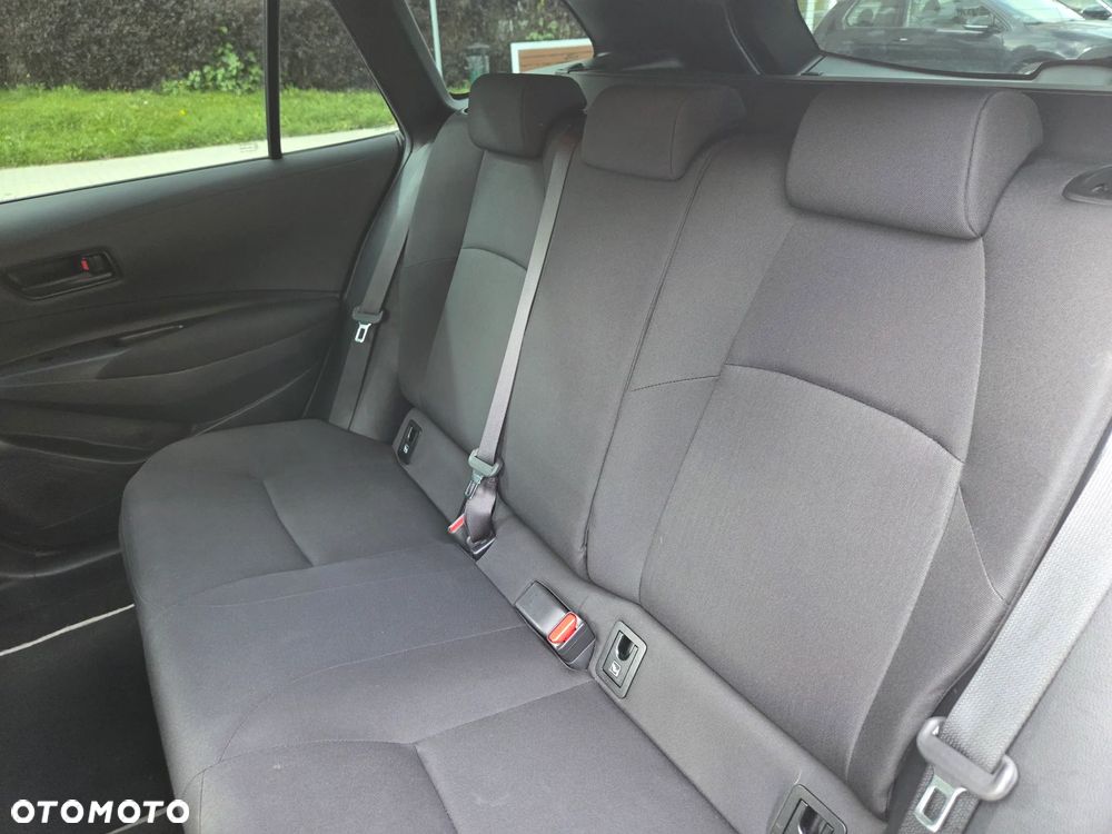 Toyota Corolla - 12