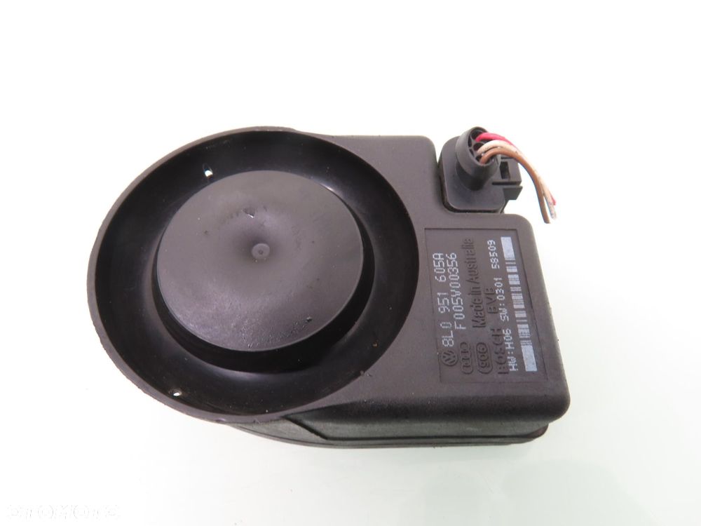 SYRENA ALARMU AUDI A8 D3 8L0951605A - 3