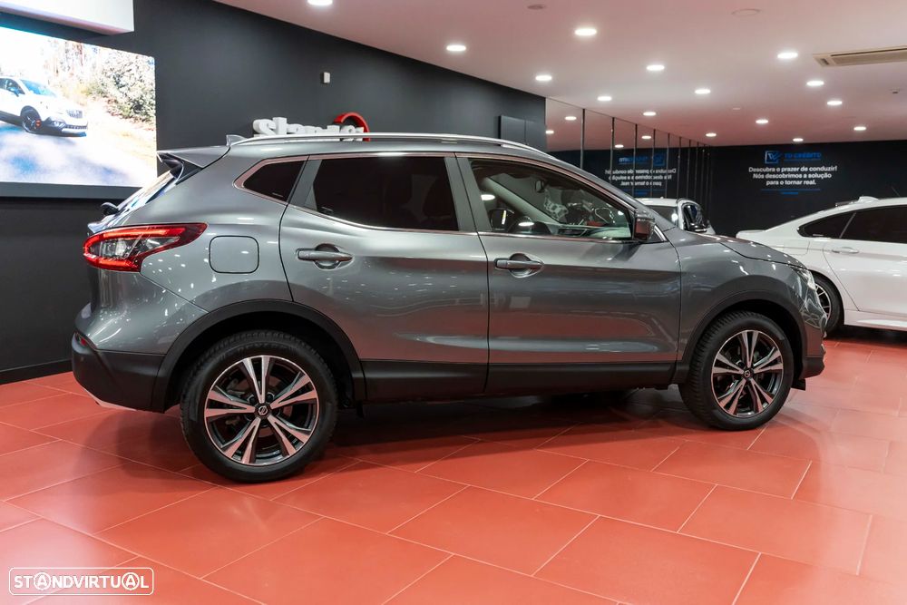 Nissan Qashqai 1.3 DIG-T N-Connecta J18 - 14