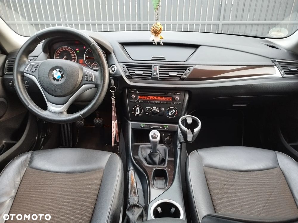 BMW X1 sDrive16d - 8