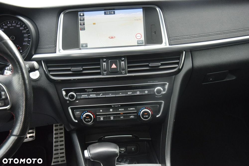 Kia Optima - 31