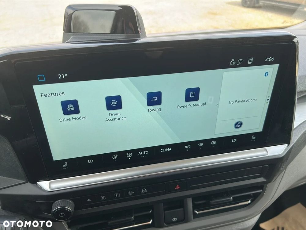 Volkswagen Caravelle - 25