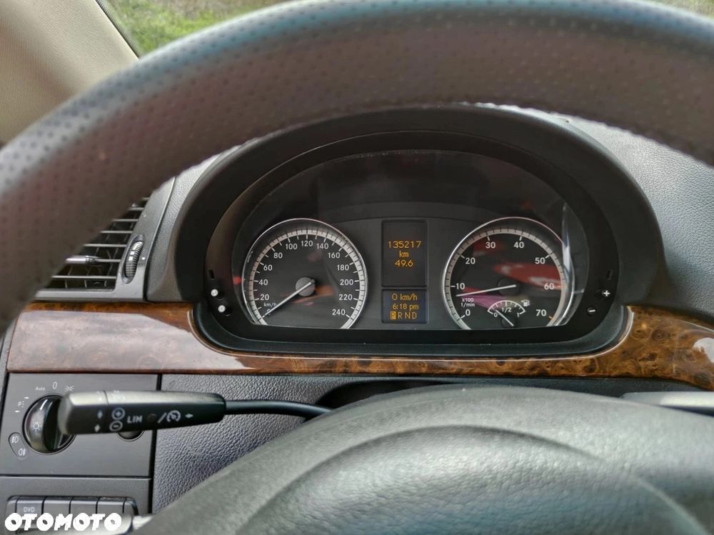 Mercedes-Benz Viano - 28