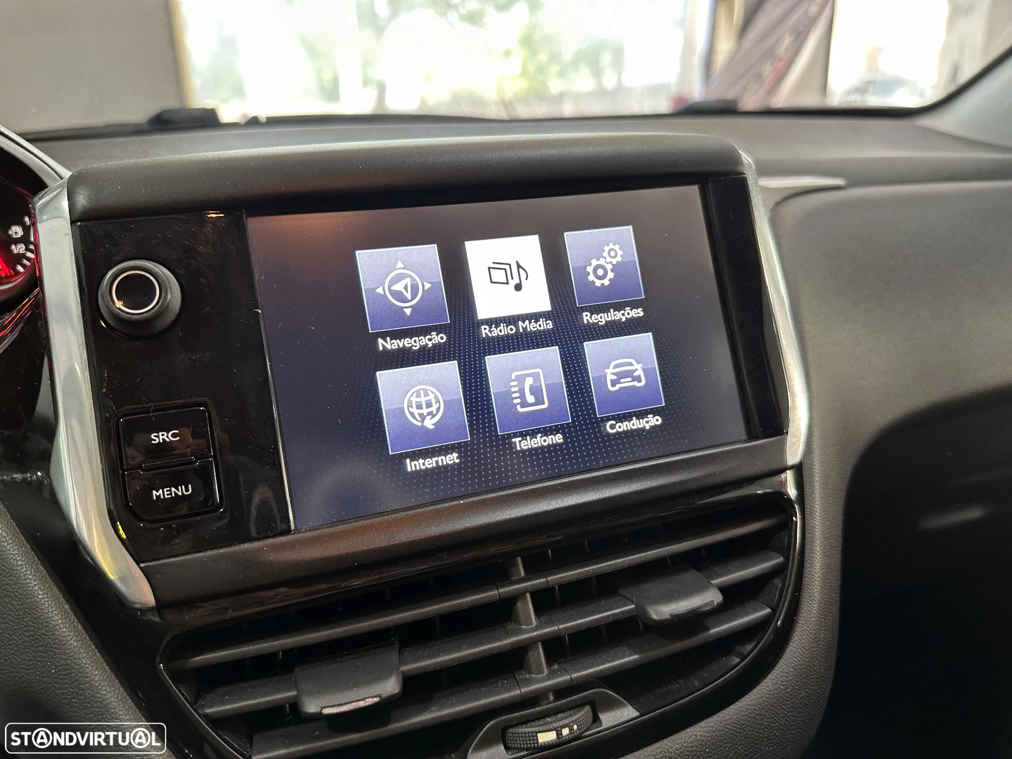 Peugeot 208 1.2 PureTech Style - 24