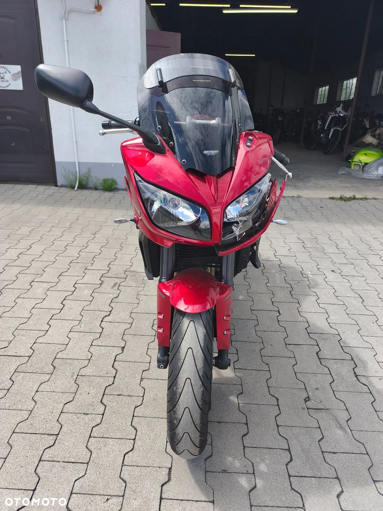 Yamaha FZ - 25