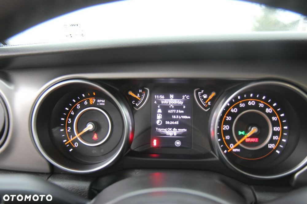 Jeep Wrangler - 38