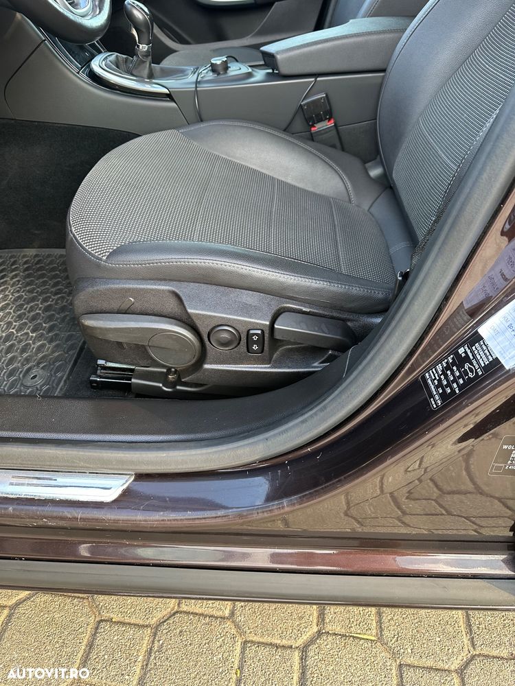 Opel Insignia 1.8 VVA Sport - 13