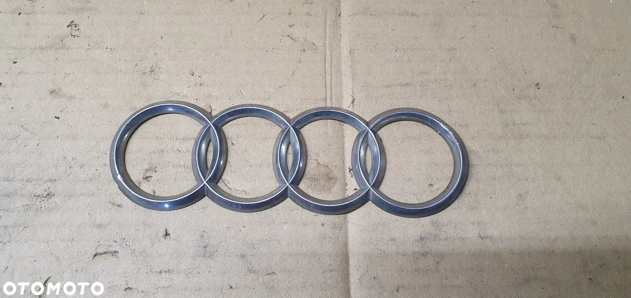 Znaczek emblemat logo klapy Audi A4 B6 - 1