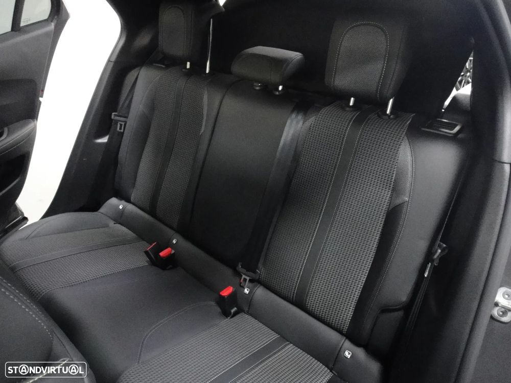 Peugeot 2008 1.2 PureTech GT Line EAT8 - 18