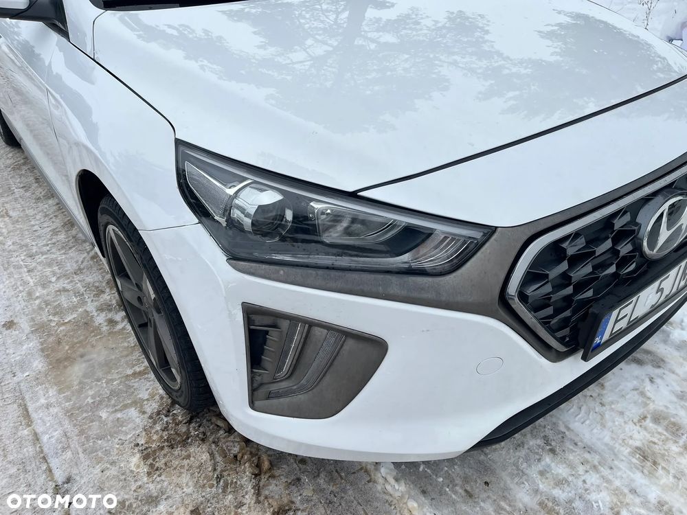 Hyundai IONIQ Hybrid Business - 11