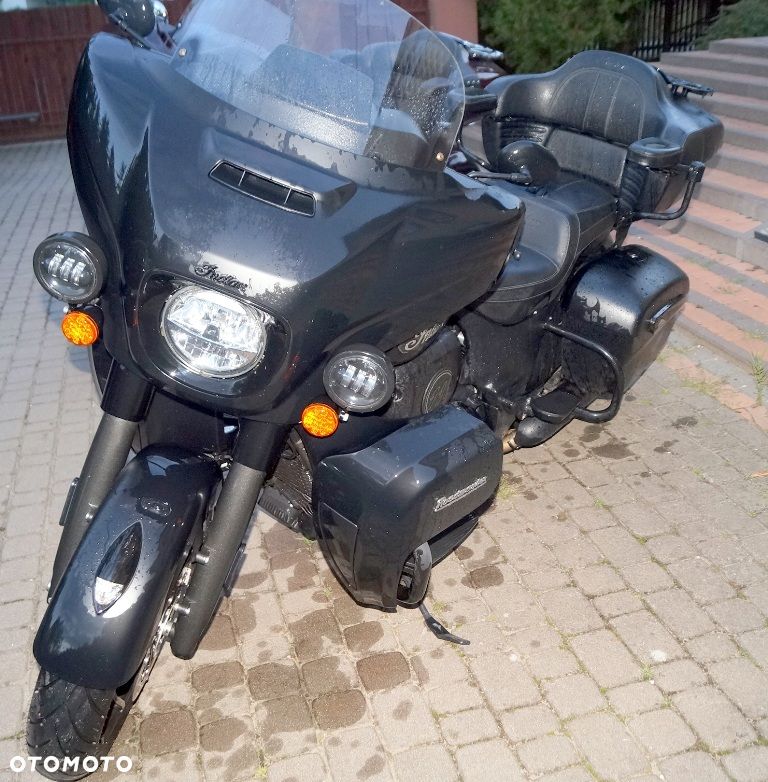 Indian Roadmaster - 17