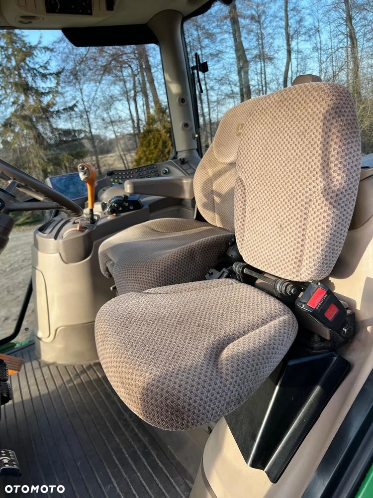 John Deere 6150R - 13