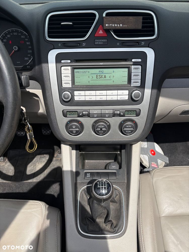 Volkswagen Eos 1.6 FSI - 15