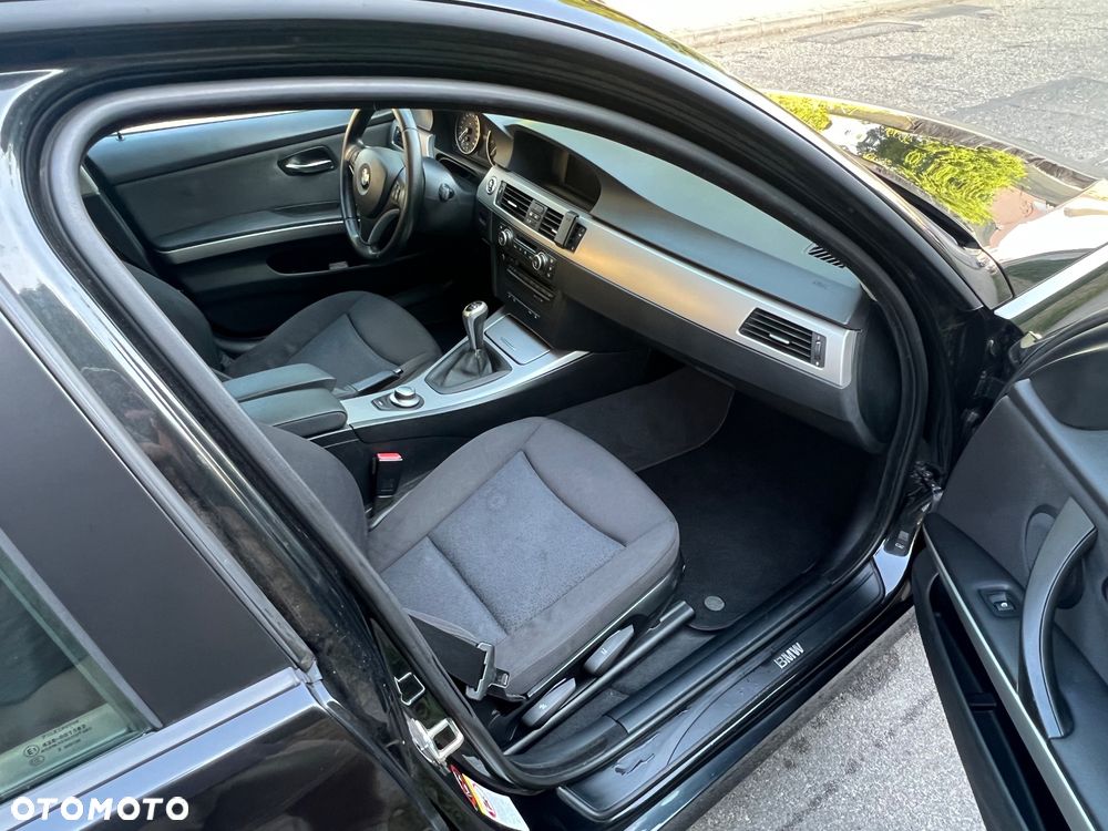 BMW Seria 3 318i - 20