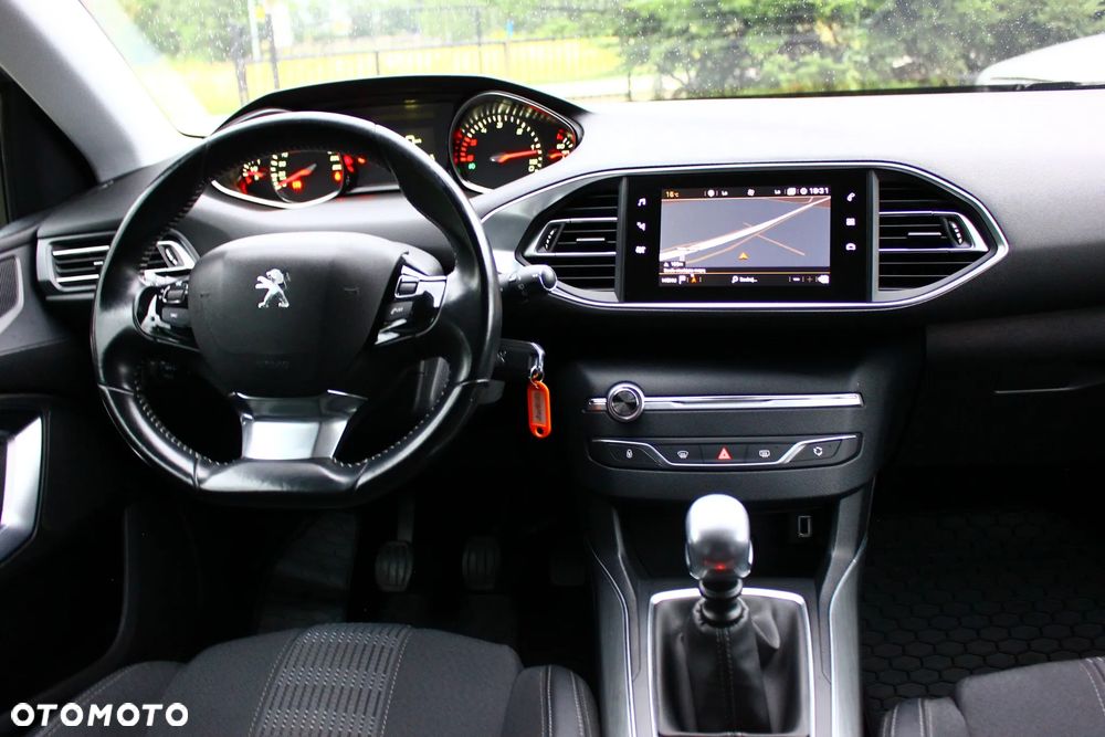 Peugeot 308 BlueHDi FAP 130 Stop & Start Allure - 34