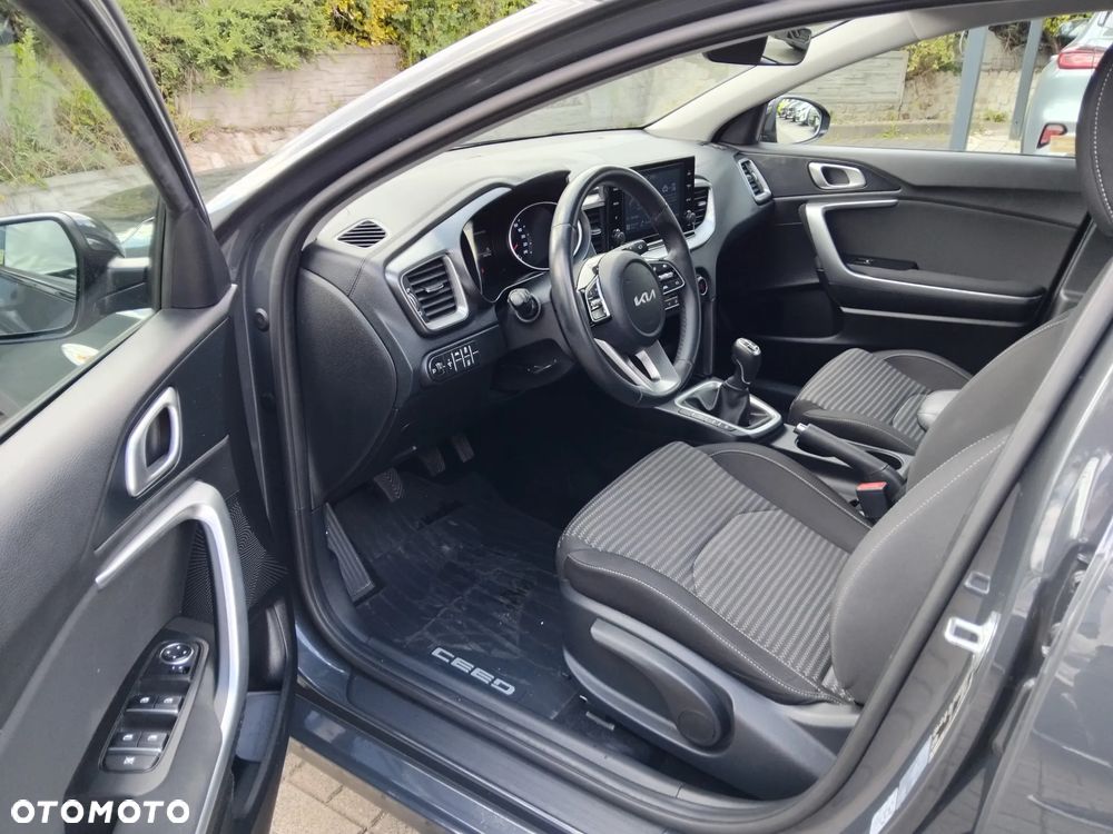 Kia Ceed 1.5 T-GDI M - 18