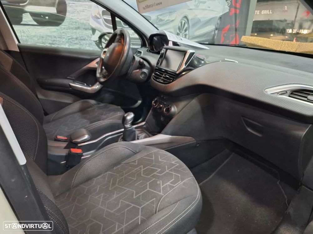 Peugeot 2008 82 VTI Allure - 11