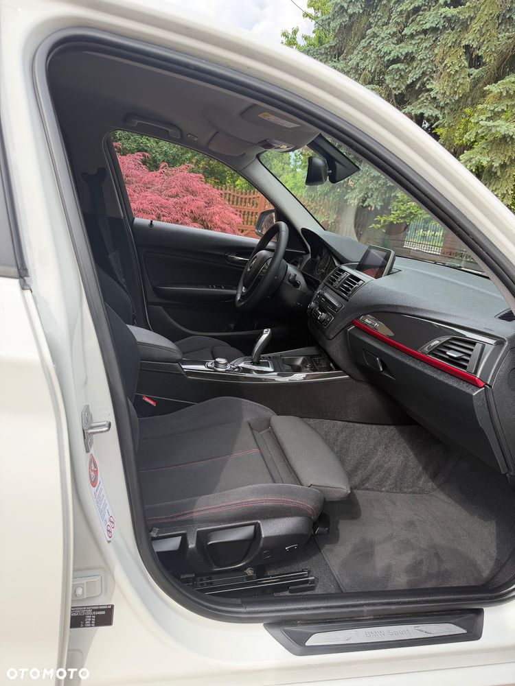 BMW Seria 1 120d Sport Line - 27