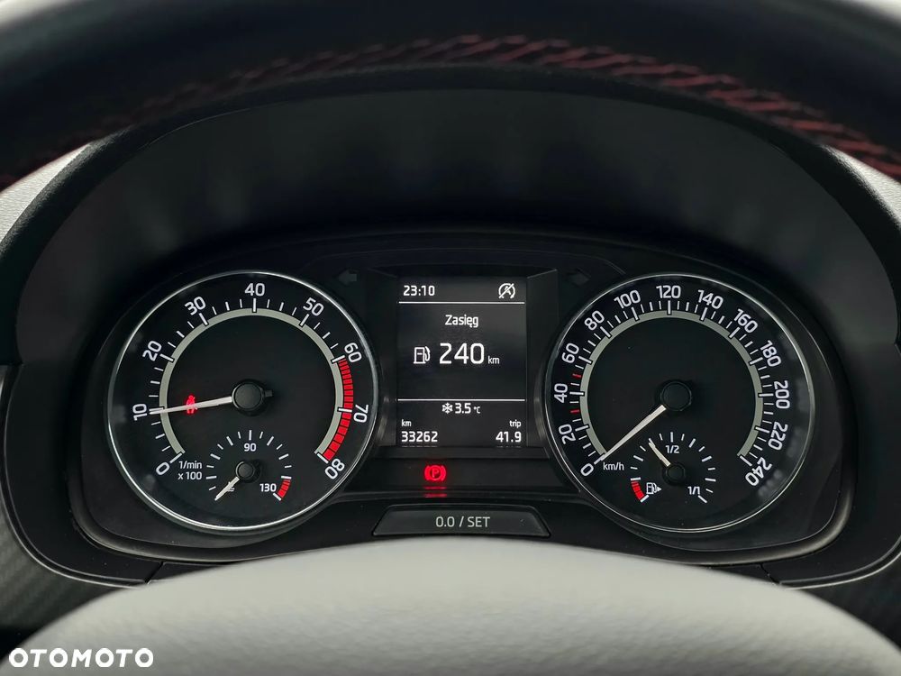 Skoda Fabia 1.0 TSI Monte Carlo - 27