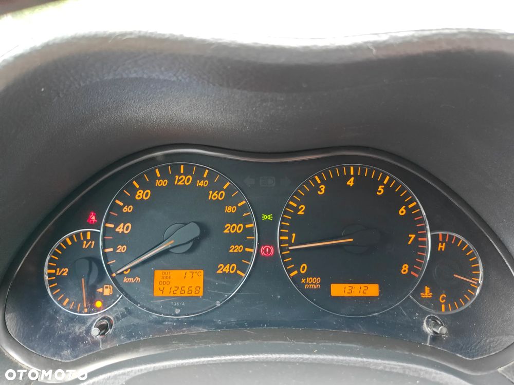 Toyota Avensis 2.0 VVT-i Travel - 29
