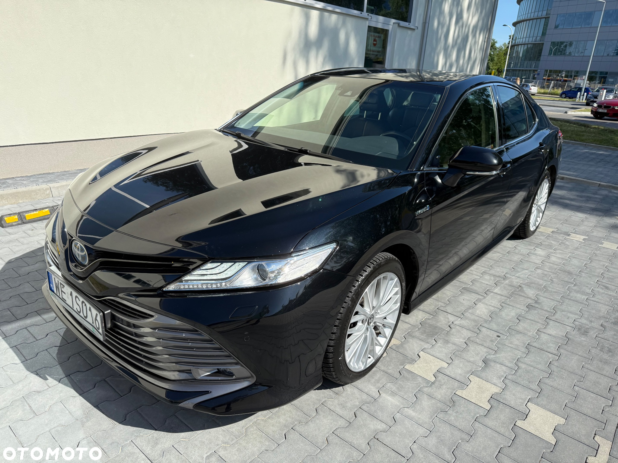 Toyota Camry 2.5 Hybrid Executive CVT - 2