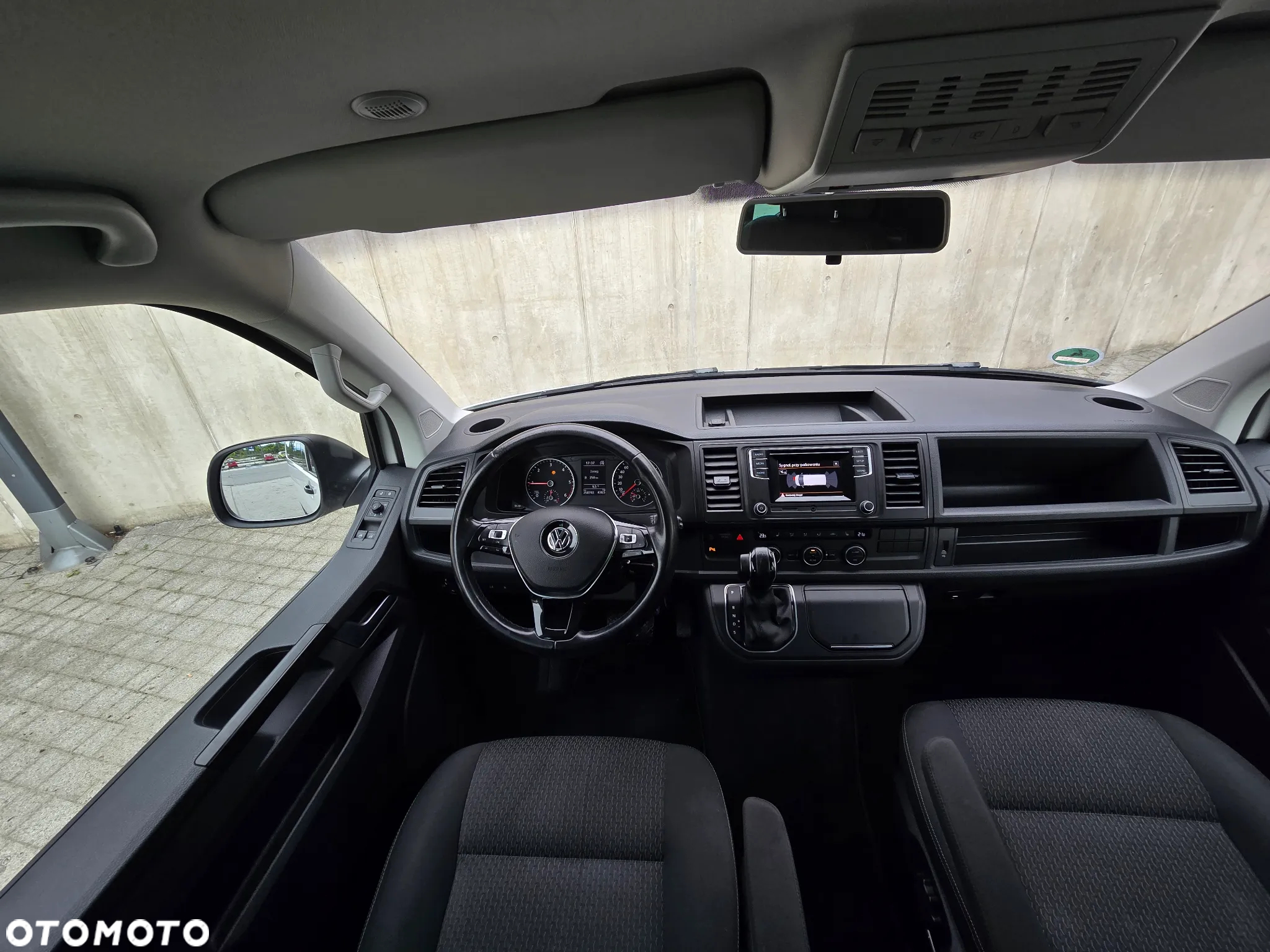 Volkswagen Multivan 2.0 TDI L1 DSG - 17