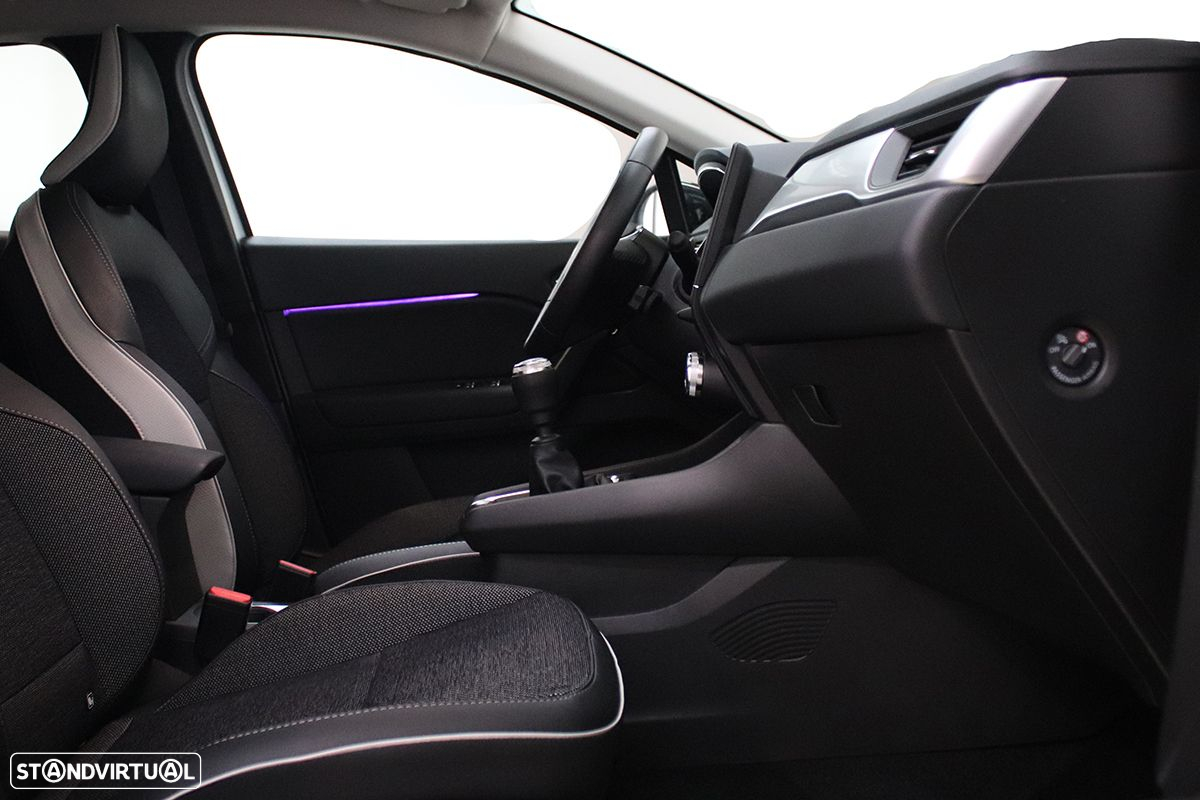 Renault Captur 1.0 TCe Techno Bi-Fuel - 22