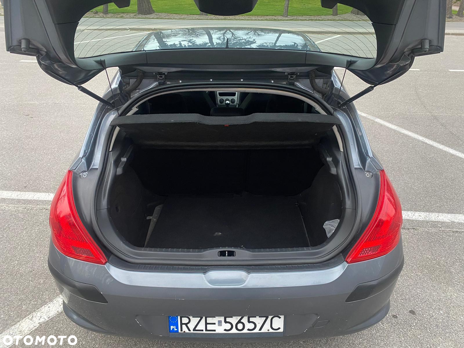 Peugeot 308 - 11