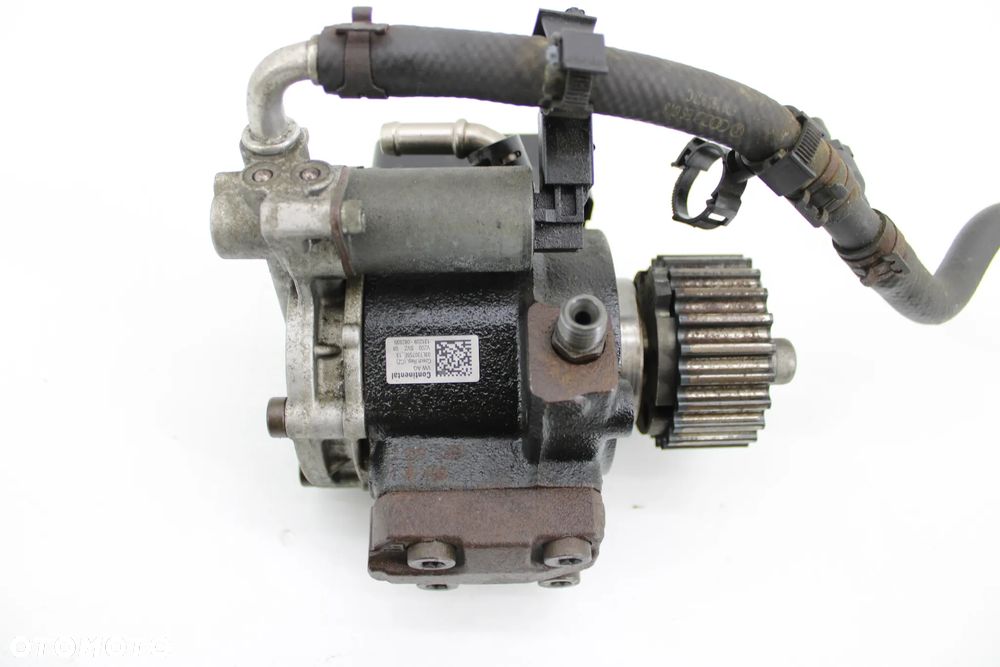 VW 1.6 TDI Pompa Wtrskowa 03L130755E - 2